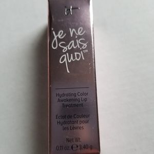 Je Ne Sais Quoi Hydrating Lip Balm Treatment